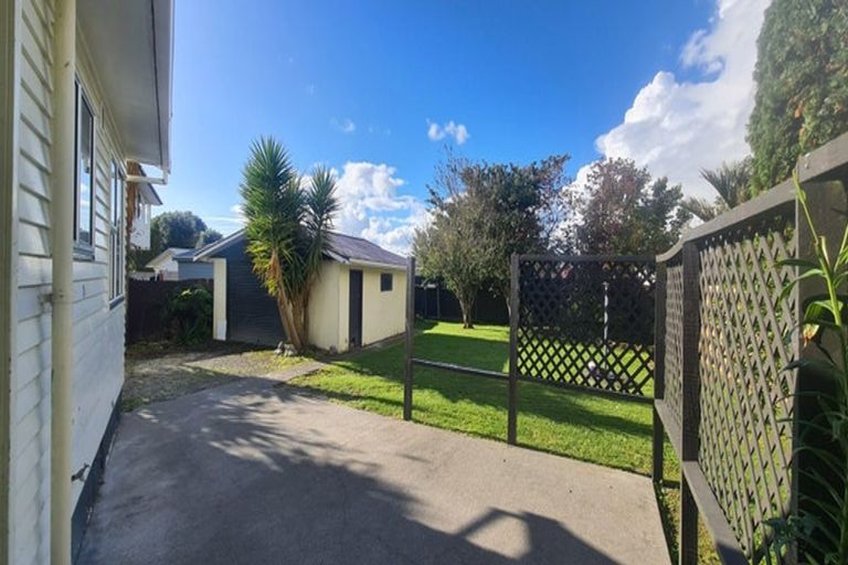 Photo of property in 3 Stirling Street, Levin, 5510