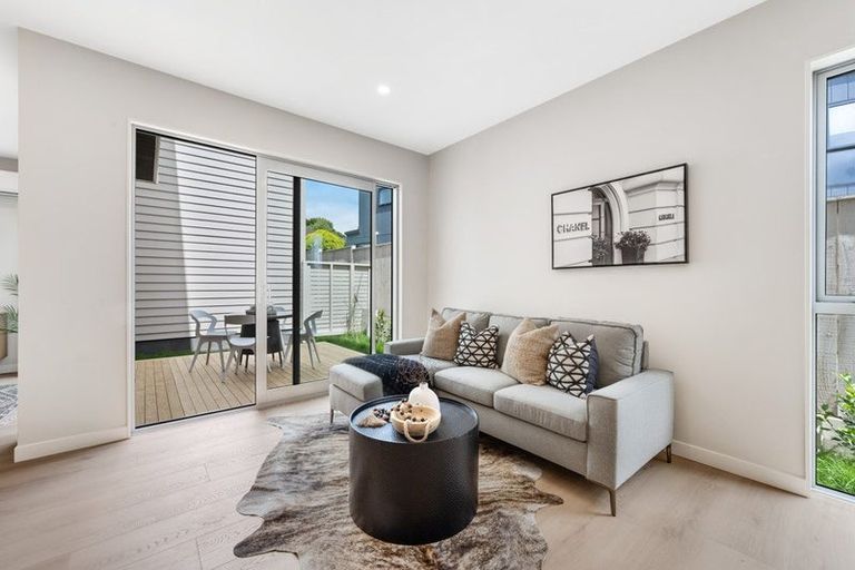 Photo of property in 13b Liam Place, Half Moon Bay, Auckland, 2012
