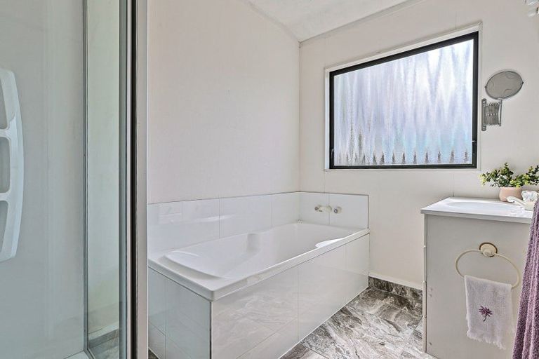 Photo of property in 7a Bucksburn Place, Greenmeadows, Napier, 4112