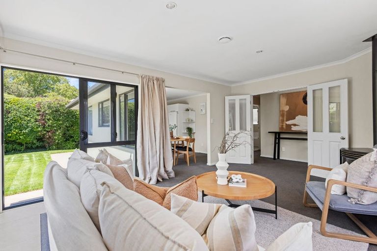 Photo of property in 190 Main North Road, Redwood, Christchurch, 8051