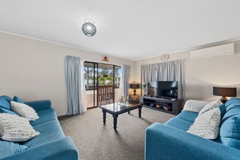 Photo of property in 31 Kellett Road, Ranui, Auckland, 0612