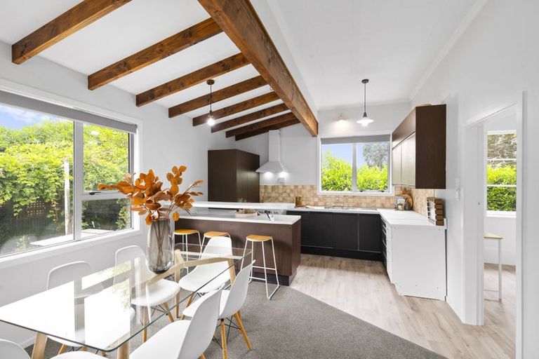 Photo of property in 74 Waimakariri Road, Harewood, Christchurch, 8051