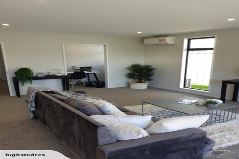 Photo of property in 18 Glenturret Drive, Casebrook, Christchurch, 8051