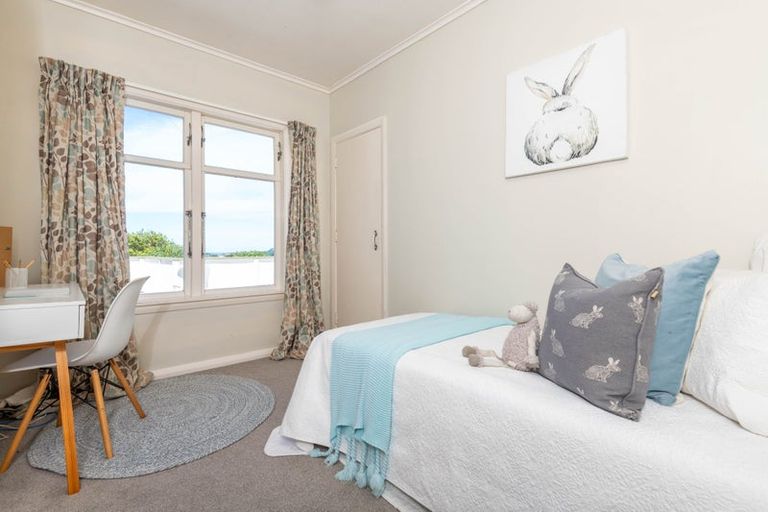 Photo of property in 9 Birch Street, Johnsonville, Wellington, 6037