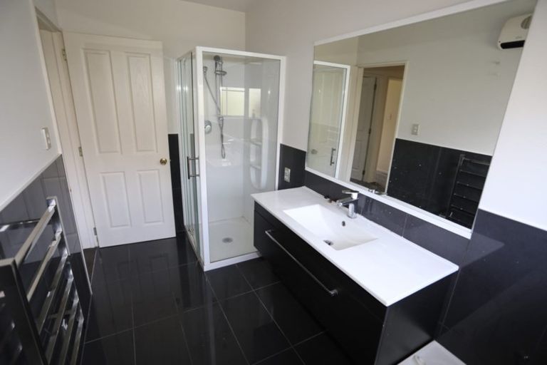 Photo of property in 1/52 Matipo Street, Riccarton, Christchurch, 8041