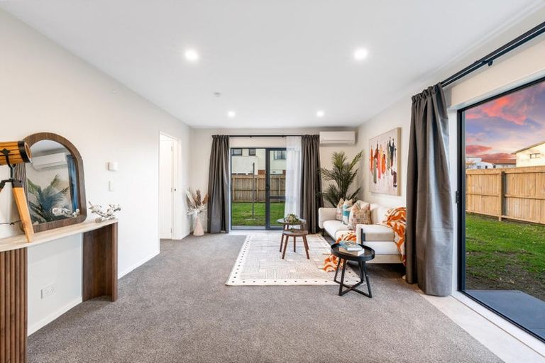 Photo of property in 20 Kora Avenue, Ranui, Auckland, 0612