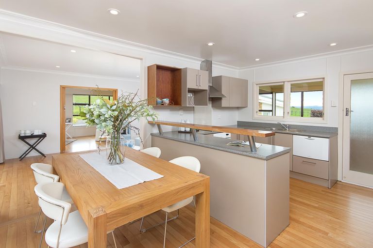 Photo of property in 1347 Waiuku Road, Waiuku, 2681