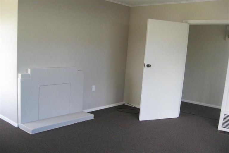 Photo of property in 179 Wainuiomata Road, Wainuiomata, Lower Hutt, 5014