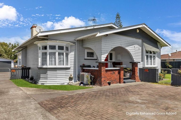 Photo of property in 404 Tremaine Avenue, Takaro, Palmerston North, 4412
