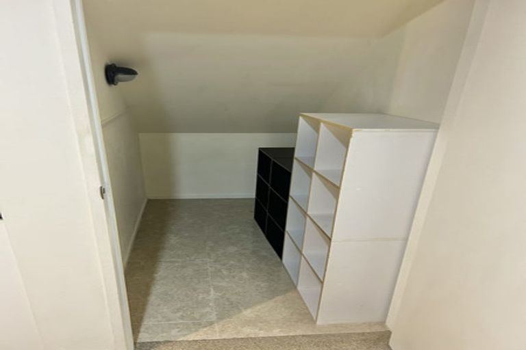 Photo of property in 1/113 Tirimoana Road, Te Atatu South, Auckland, 0602