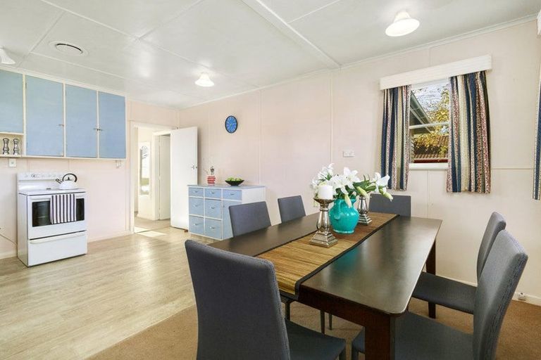 Photo of property in 83 Oxford Street, Tawa, Wellington, 5028