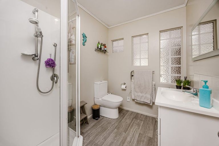 Photo of property in 613 Paparata Road, Bombay, 2675