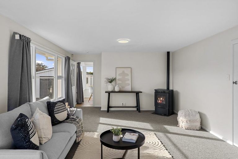 Photo of property in 221 Breezes Road, Aranui, Christchurch, 8061
