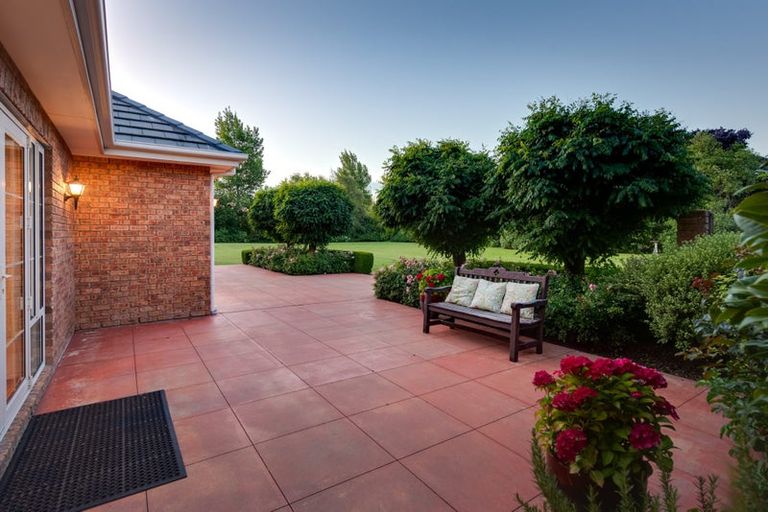 Photo of property in 518 Pound Road, Yaldhurst, Christchurch, 7676