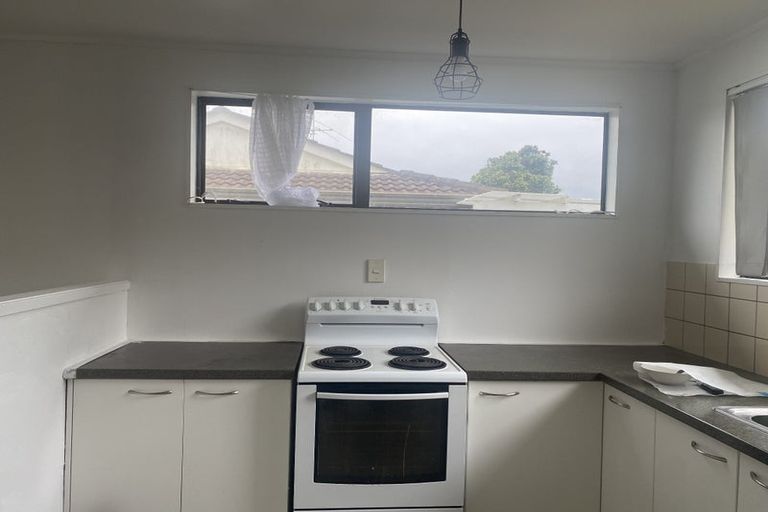Photo of property in 1/19 Silver Creek Road, Weymouth, Auckland, 2103