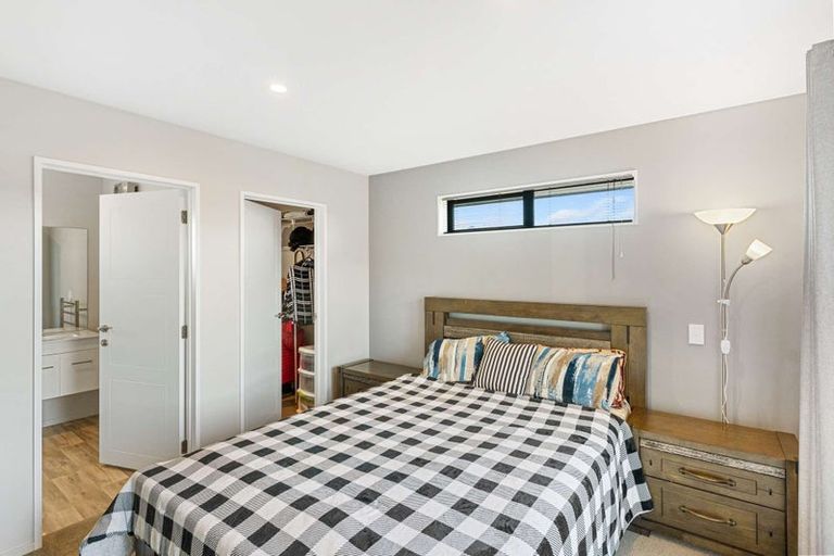 Photo of property in 160 Shillingford Boulevard, Rolleston, 7615