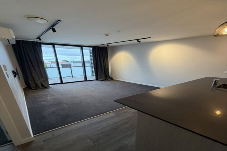 Photo of property in 13/4163 Great North Road, Glen Eden, Auckland, 0602