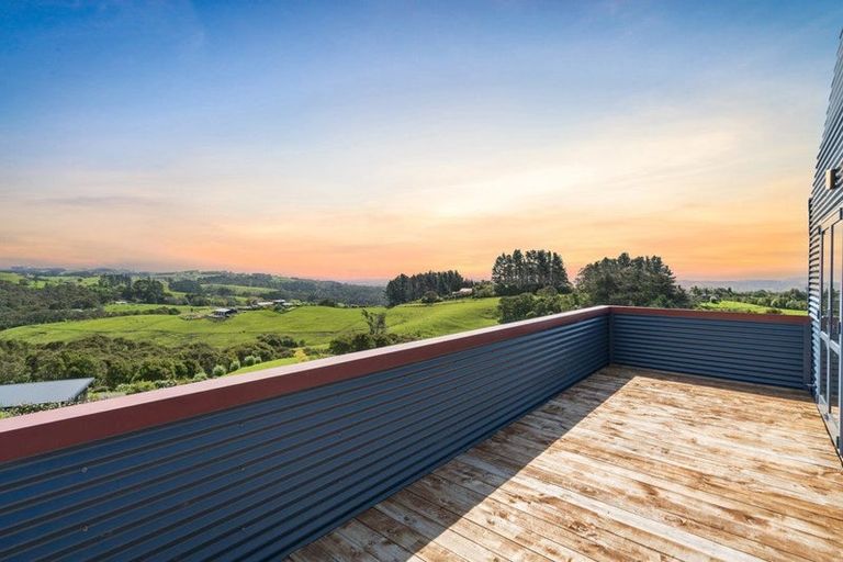 Photo of property in 56 Mcgregor Road, Clevedon, Papakura, 2582