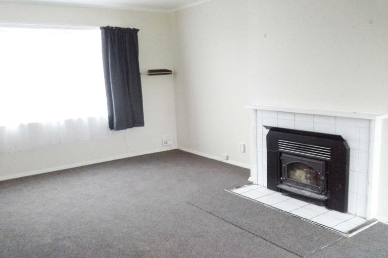 Photo of property in 6 Cook Street, Marfell, New Plymouth, 4310