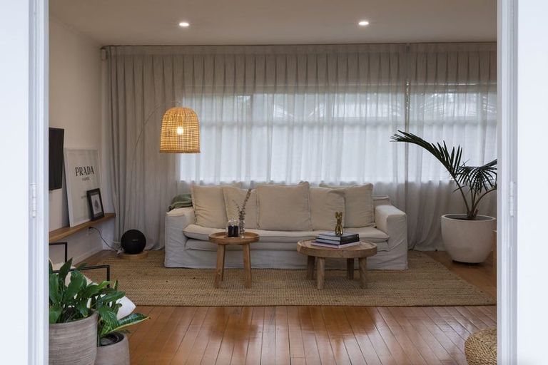 Photo of property in 42b Sherwood Avenue, Te Atatu South, Auckland, 0610