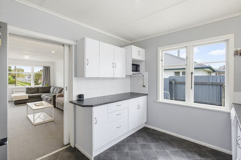 Photo of property in 9 Duke Street, Levin, 5510