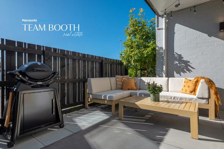 Photo of property in 8/1 Genevieve Lane, Hobsonville, Auckland, 0616