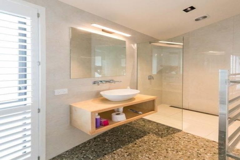 Photo of property in 6 Scurr Terrace, Wanaka, 9305