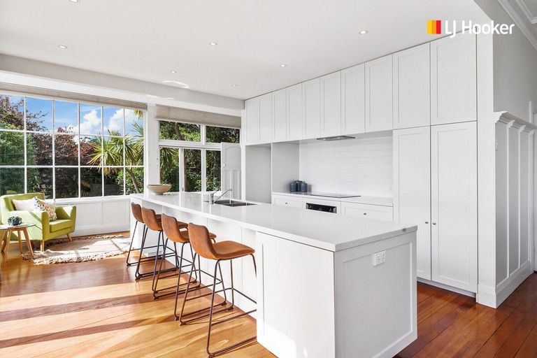 Photo of property in 7 Ngaio Street, Macandrew Bay, Dunedin, 9014