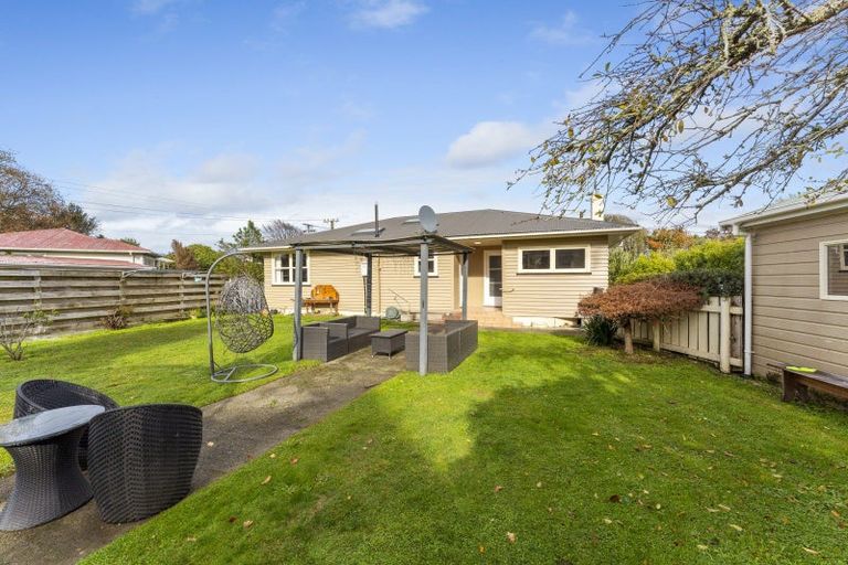 Photo of property in 17 Hobson Street, Levin, 5510