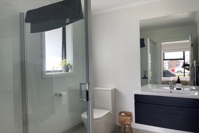 Photo of property in 23 Augusta Rise, Omokoroa, 3114