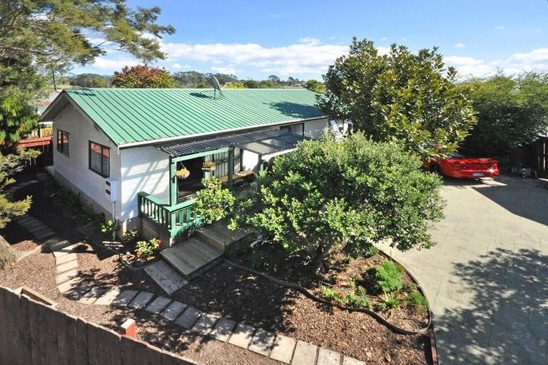 Photo of property in 151a Bruce Mclaren Road, Henderson, Auckland, 0612