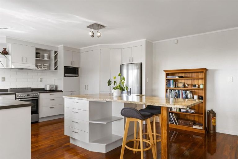 Photo of property in 61 Whitehead Avenue, Te Puke, 3183