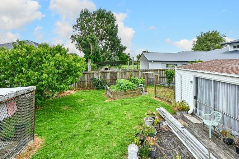 Photo of property in 43 Burundi Avenue, Clendon Park, Auckland, 2103