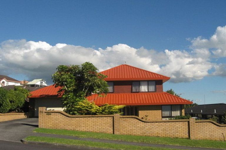 Photo of property in 86 Dalwhinnie Parade, Highland Park, Auckland, 2010