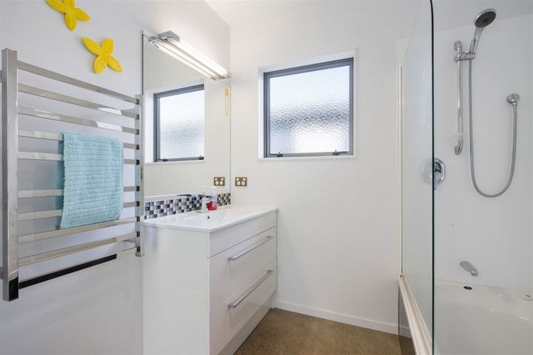 Photo of property in 17 Surfers Avenue, Waihi Beach, 3611