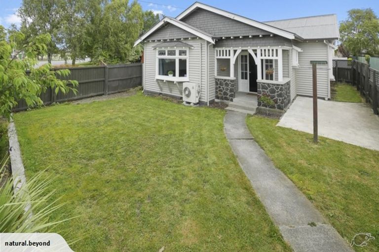 Photo of property in 1/19 Hills Road, Edgeware, Christchurch, 8013