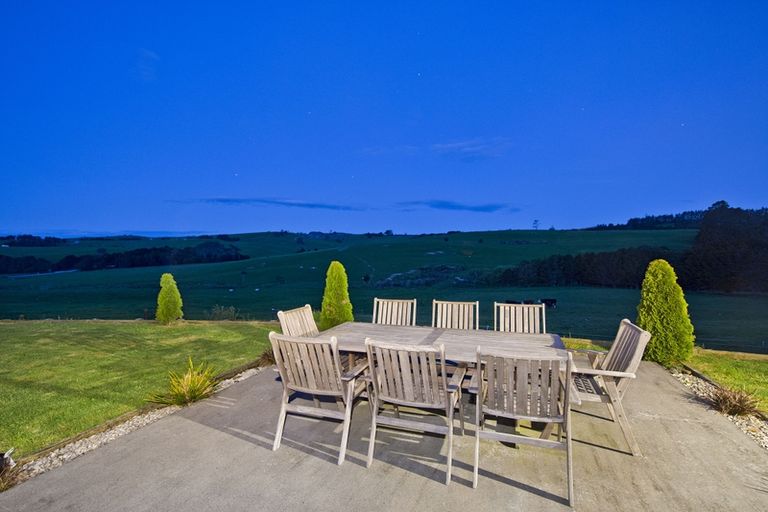 Photo of property in 165 Gray Road, Te Kamo, Kamo, 0185