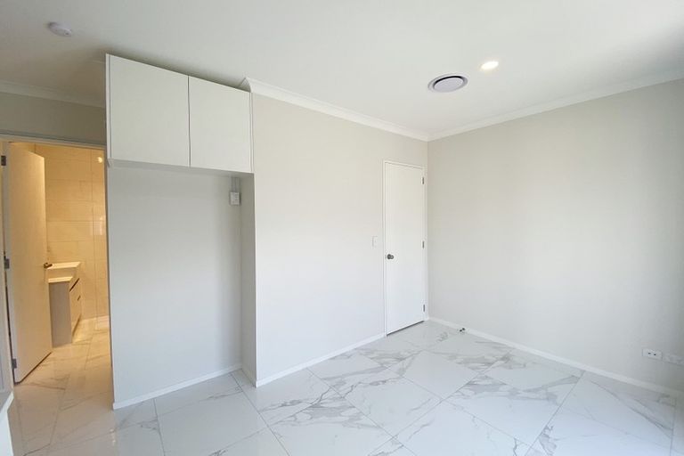 Photo of property in 81 Drumbuoy Drive, Flat Bush, Auckland, 2019