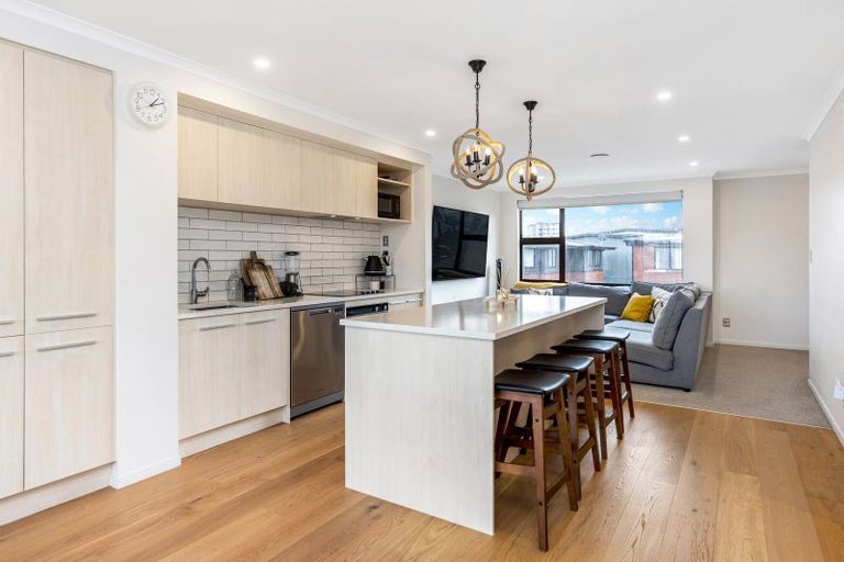 Photo of property in 47 Mahalo Avenue, Wiri, Auckland, 2104