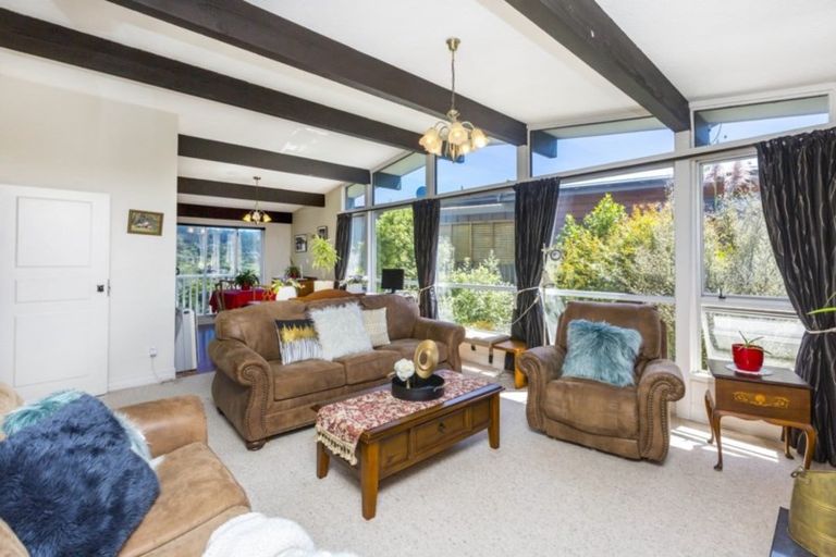 Photo of property in 44 Sunbrae Drive, Silverstream, Upper Hutt, 5019