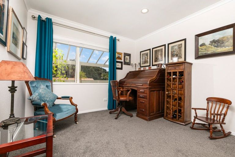 Photo of property in 39 Kate Sheppard Avenue, Torbay, Auckland, 0630