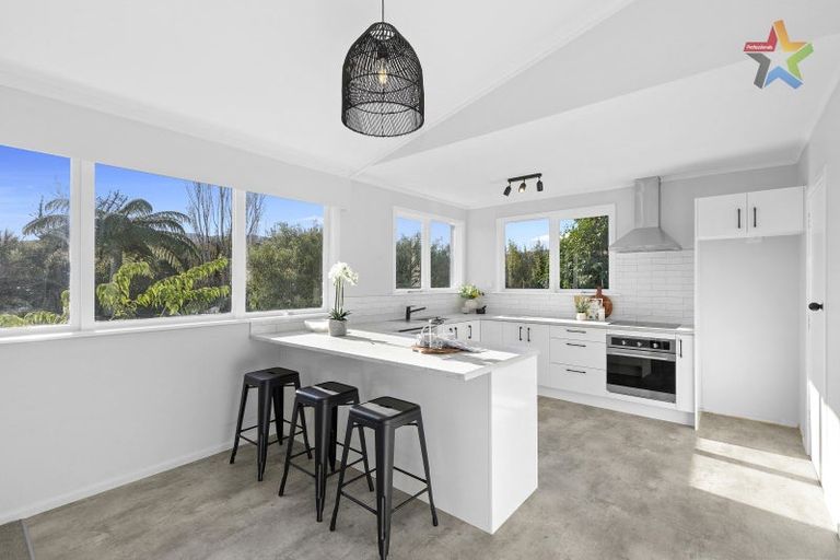 Photo of property in 84 Holborn Drive, Stokes Valley, Lower Hutt, 5019