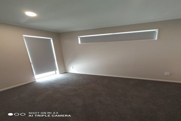 Photo of property in 30 Combat Street, Papakura, 2110