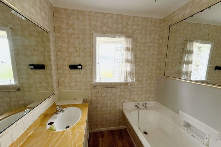 Photo of property in 18 Forbes Road, Favona, Auckland, 2024