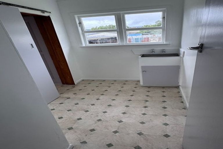 Photo of property in 22 Ferguson Street, Levin, 5510