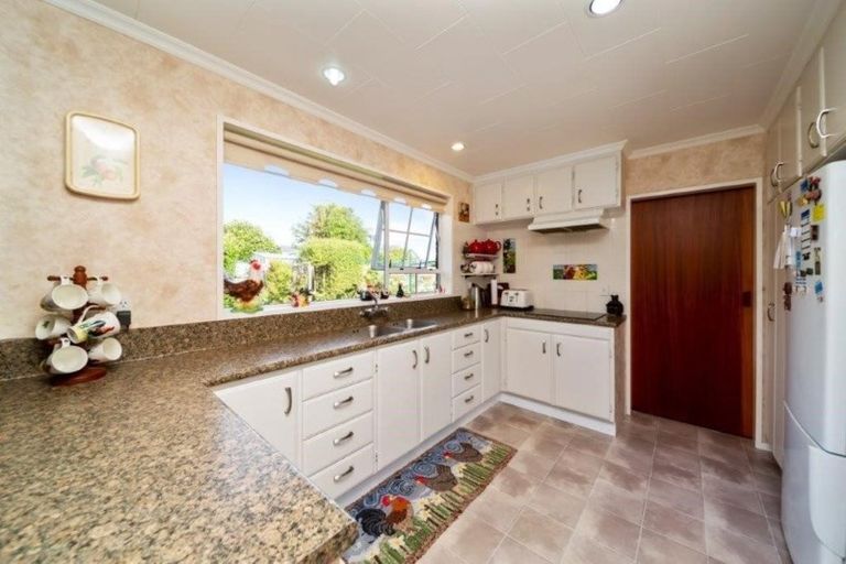 Photo of property in 9 Murdoch Street, Hawera, 4610