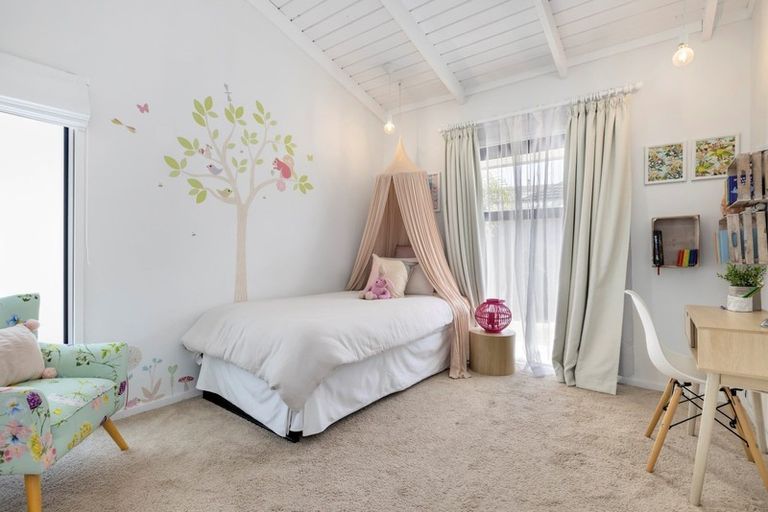 Photo of property in 53 Dickson Road, Papamoa Beach, Papamoa, 3118