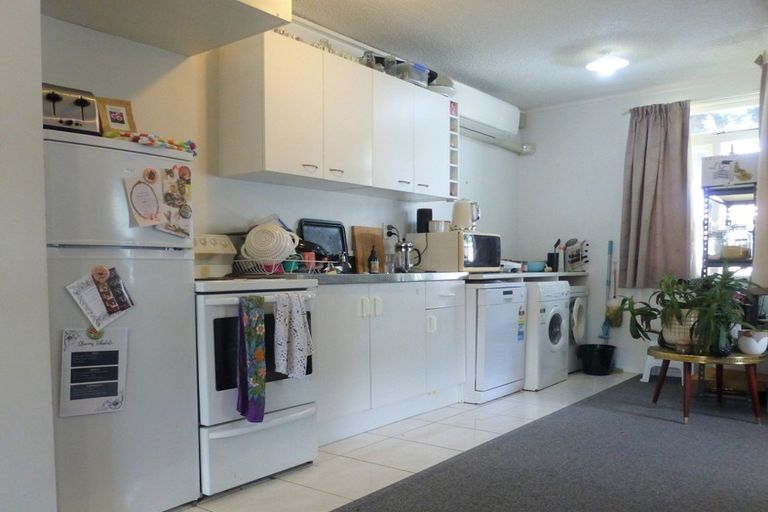 Photo of property in 11h Britannia Street, Petone, Lower Hutt, 5012
