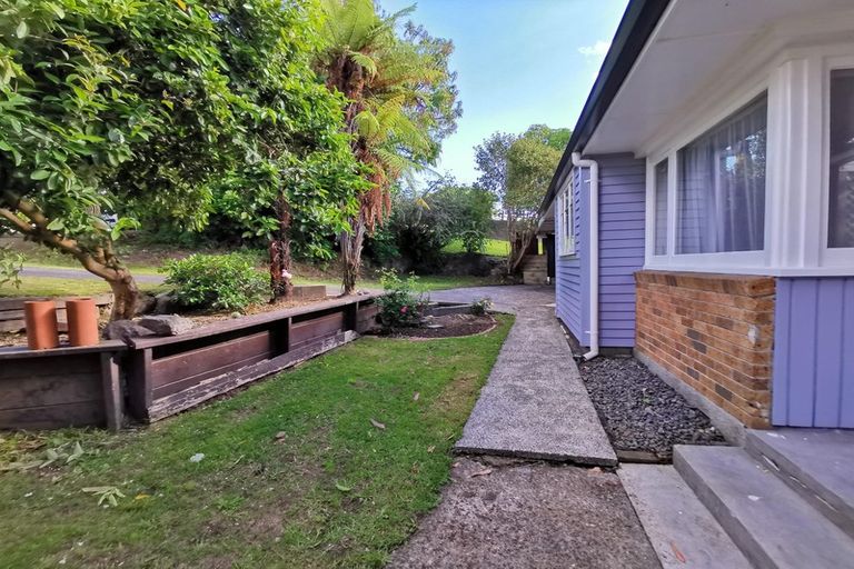 Photo of property in 17 Landview Road, Parkvale, Tauranga, 3112