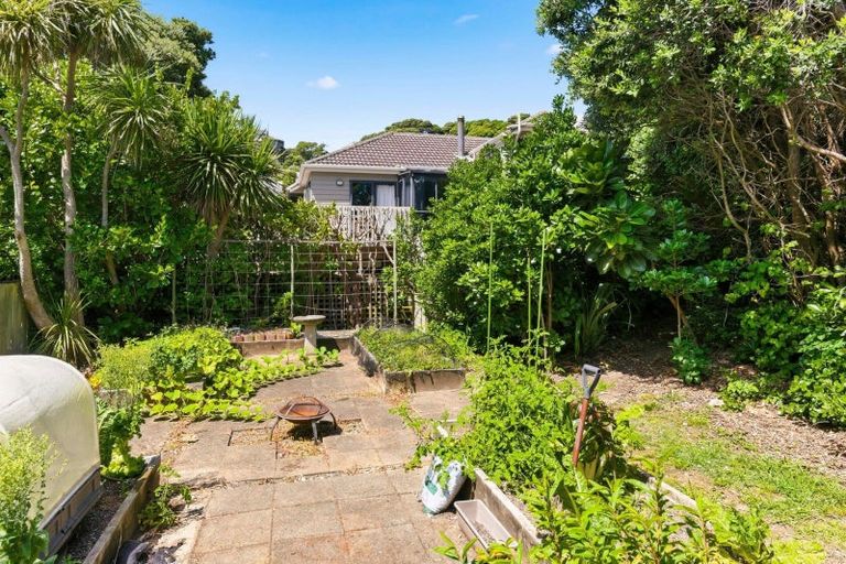 Photo of property in 60 The Esplanade, Raumati South, Paraparaumu, 5032